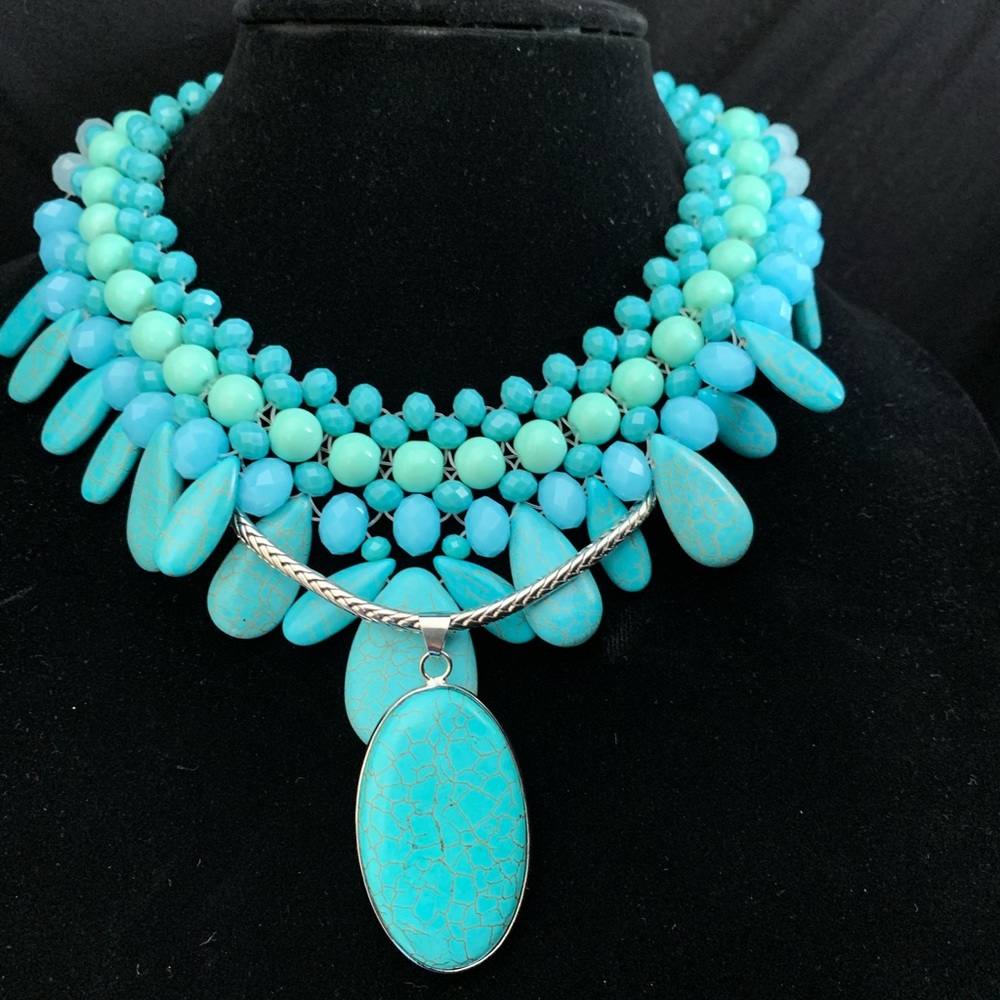 Turquoise layered necklace - Picture 6 of 6